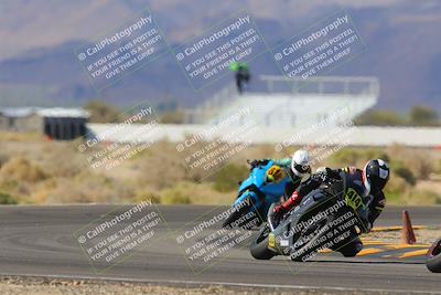 media/Oct-30-2022-CVMA (Sun) [[fb421c3cec]]/Race 11 Amateur Supersport Open/